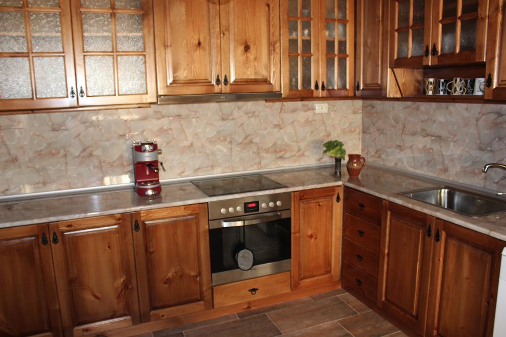 Delchevata Kushta V Leshten Habitación foto